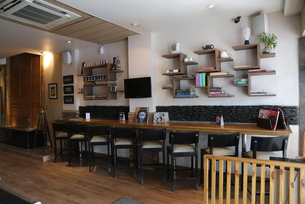 Hotel President Dehradun Ngoại thất bức ảnh