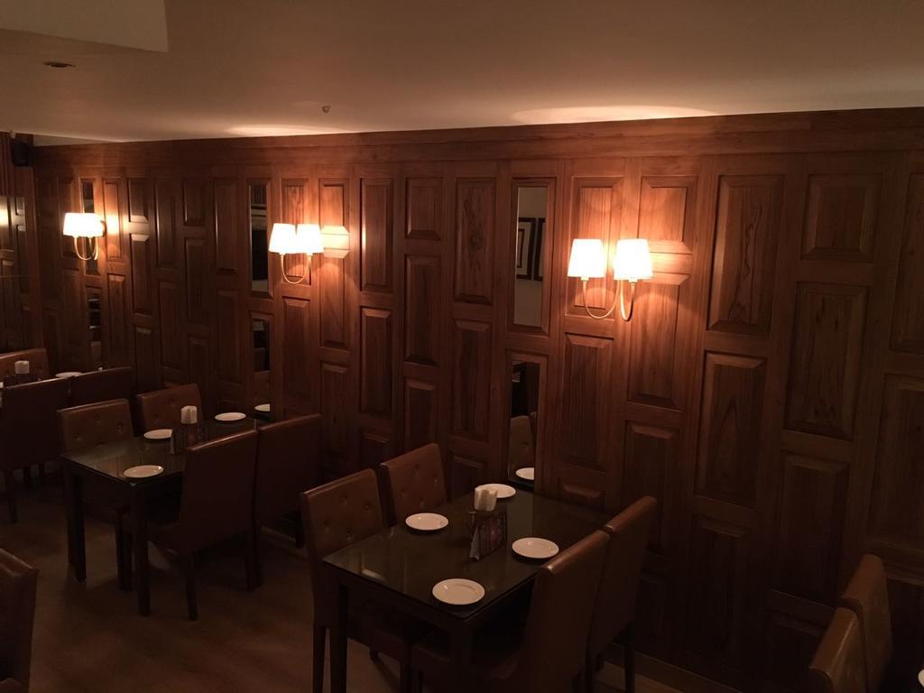 Hotel President Dehradun Ngoại thất bức ảnh